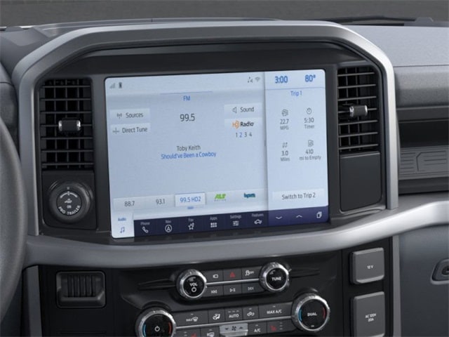 2025 Ford F-150 Lightning XLT photo 14