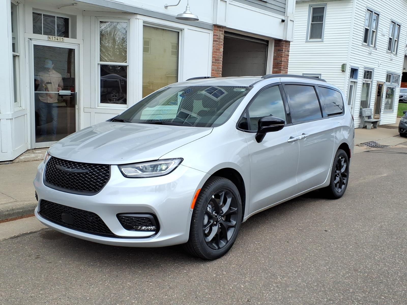2026 Chrysler Pacifica Select - Photo 2