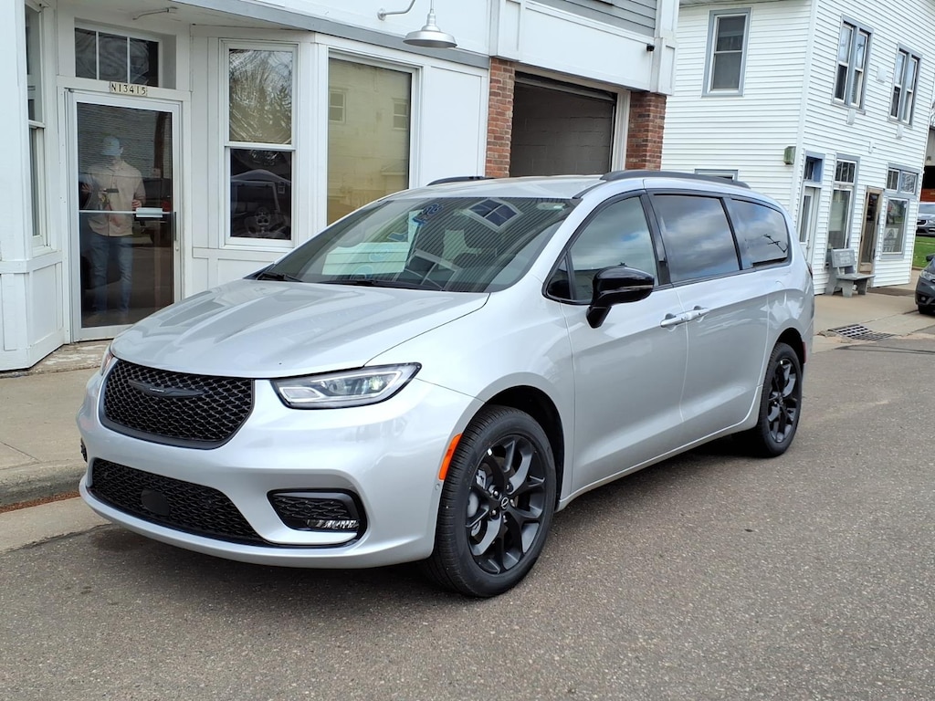 New 2026 Chrysler Pacifica SELECT AWD Passenger Van