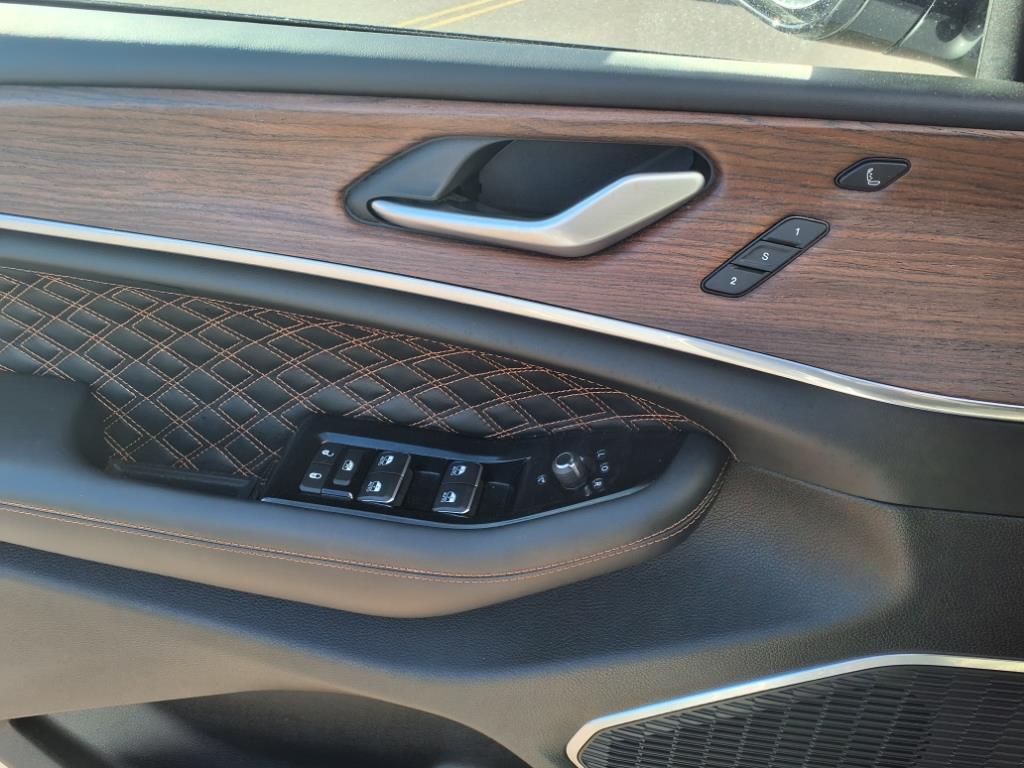 2023 Jeep Grand Cherokee Summit - Photo 15