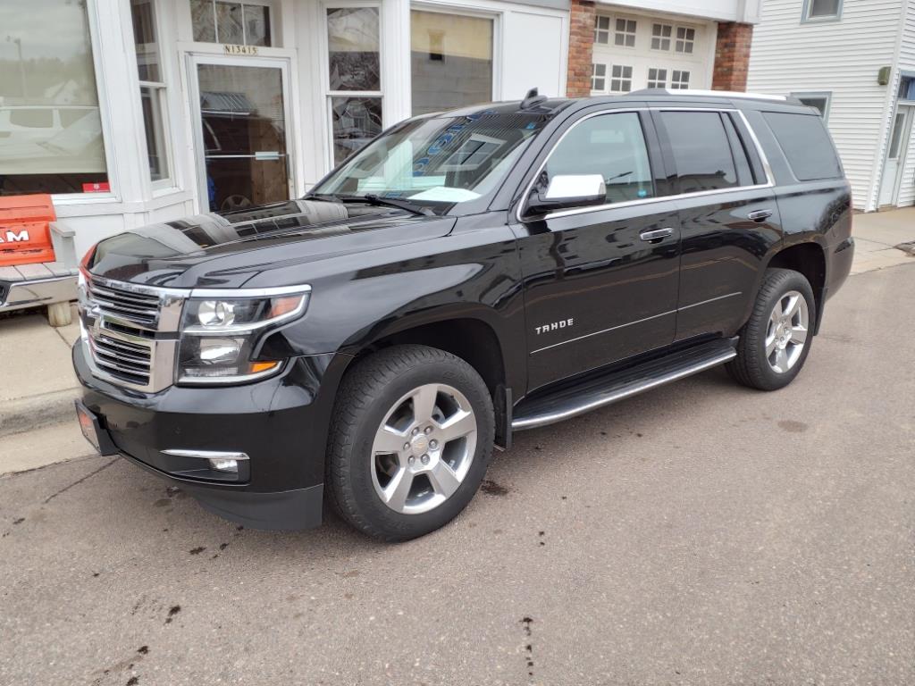 Used 2019 Chevrolet Tahoe Premier with VIN 1GNSKCKC3KR294155 for sale in Sand Creek, WI