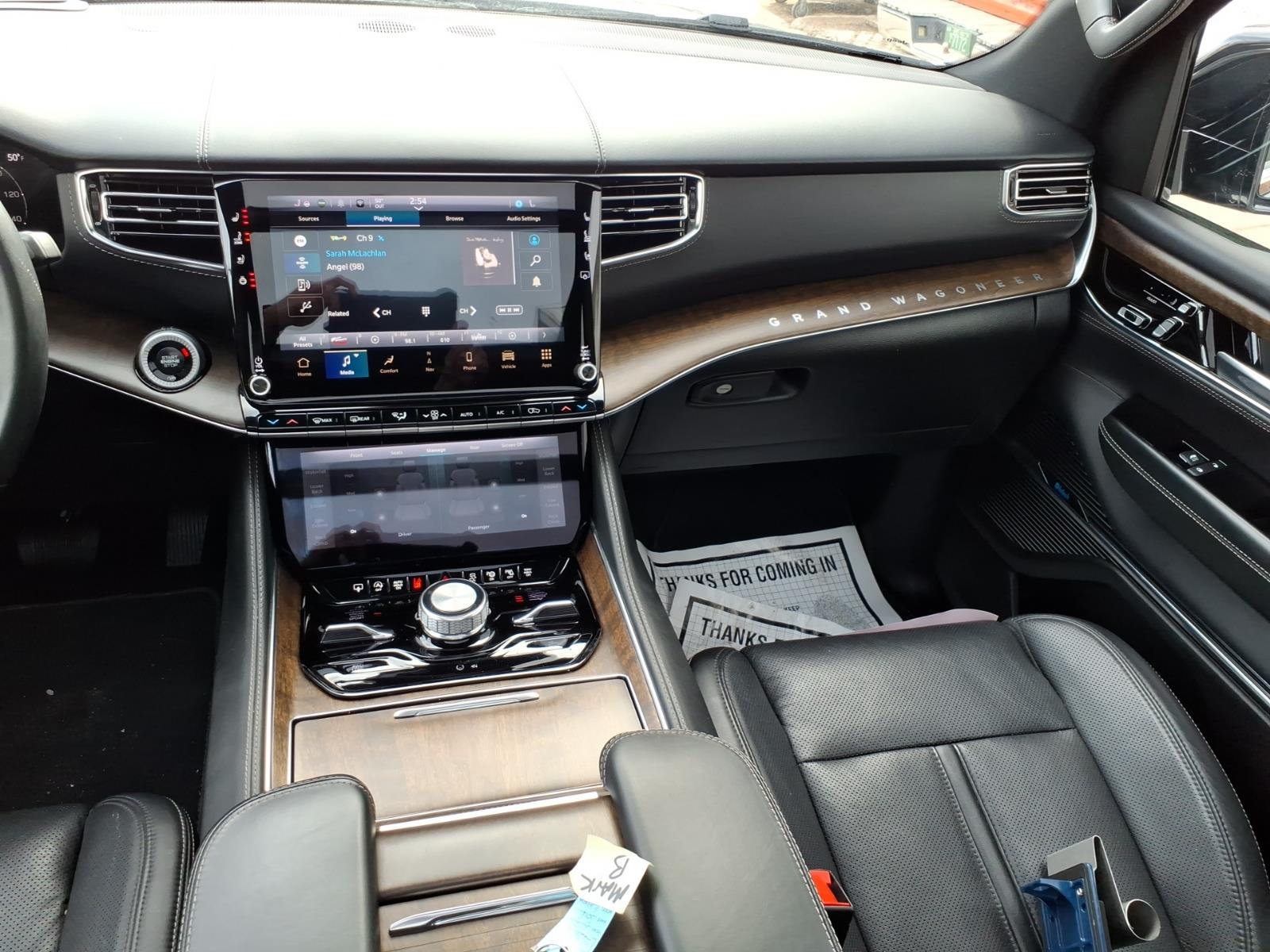 2024 Jeep Grand Wagoneer L Series I - Photo 14
