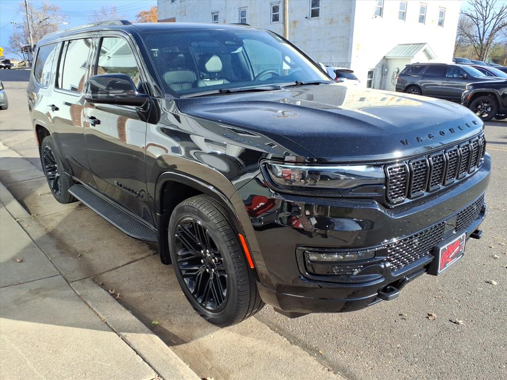 2024 Jeep Wagoneer Series II photo 3