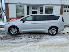 2026 Chrysler Pacifica LIMITED Passenger Van