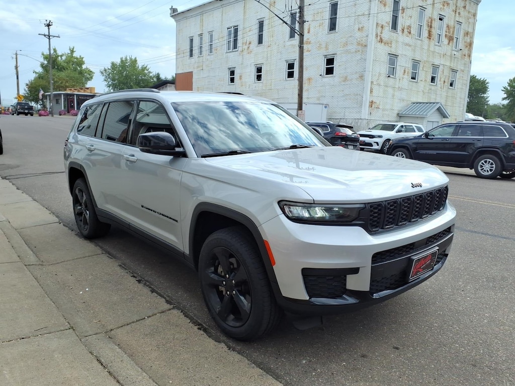 Used 2021 Jeep Grand Cherokee L Altitude SUV