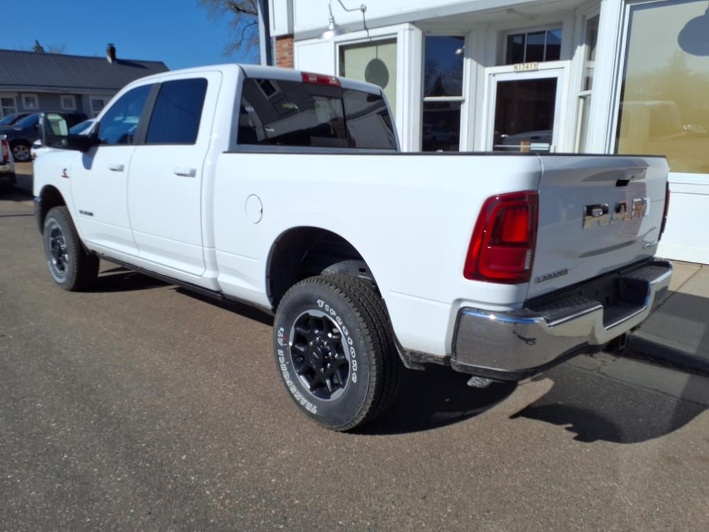 2025 Ram 2500 Laramie photo 4