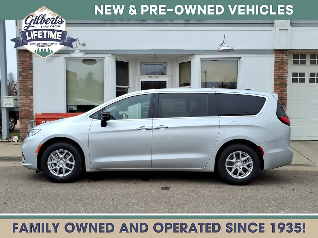 New 2026 Chrysler Pacifica SELECT Passenger Van