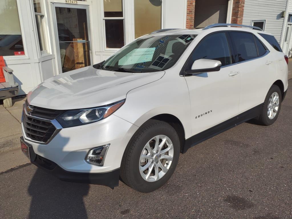 Used 2019 Chevrolet Equinox LT with VIN 2GNAXUEV2K6218261 for sale in Sand Creek, WI