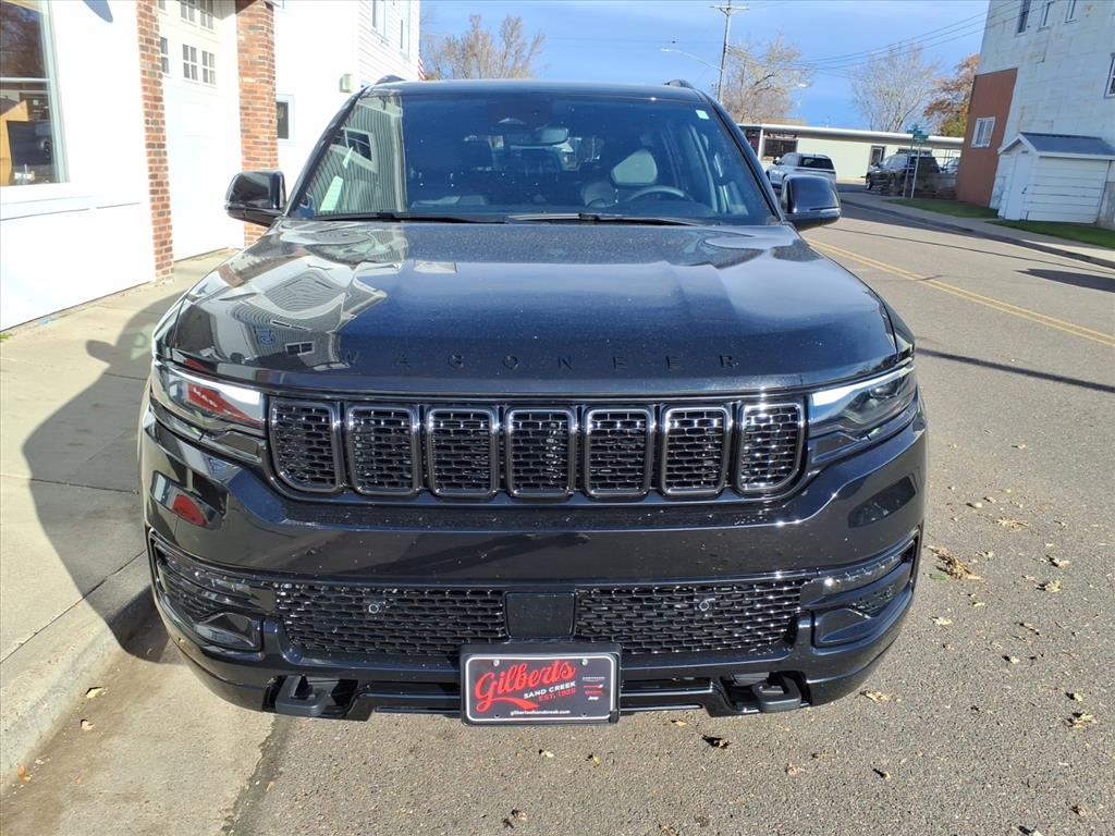 2024 Jeep Wagoneer Series II photo 2