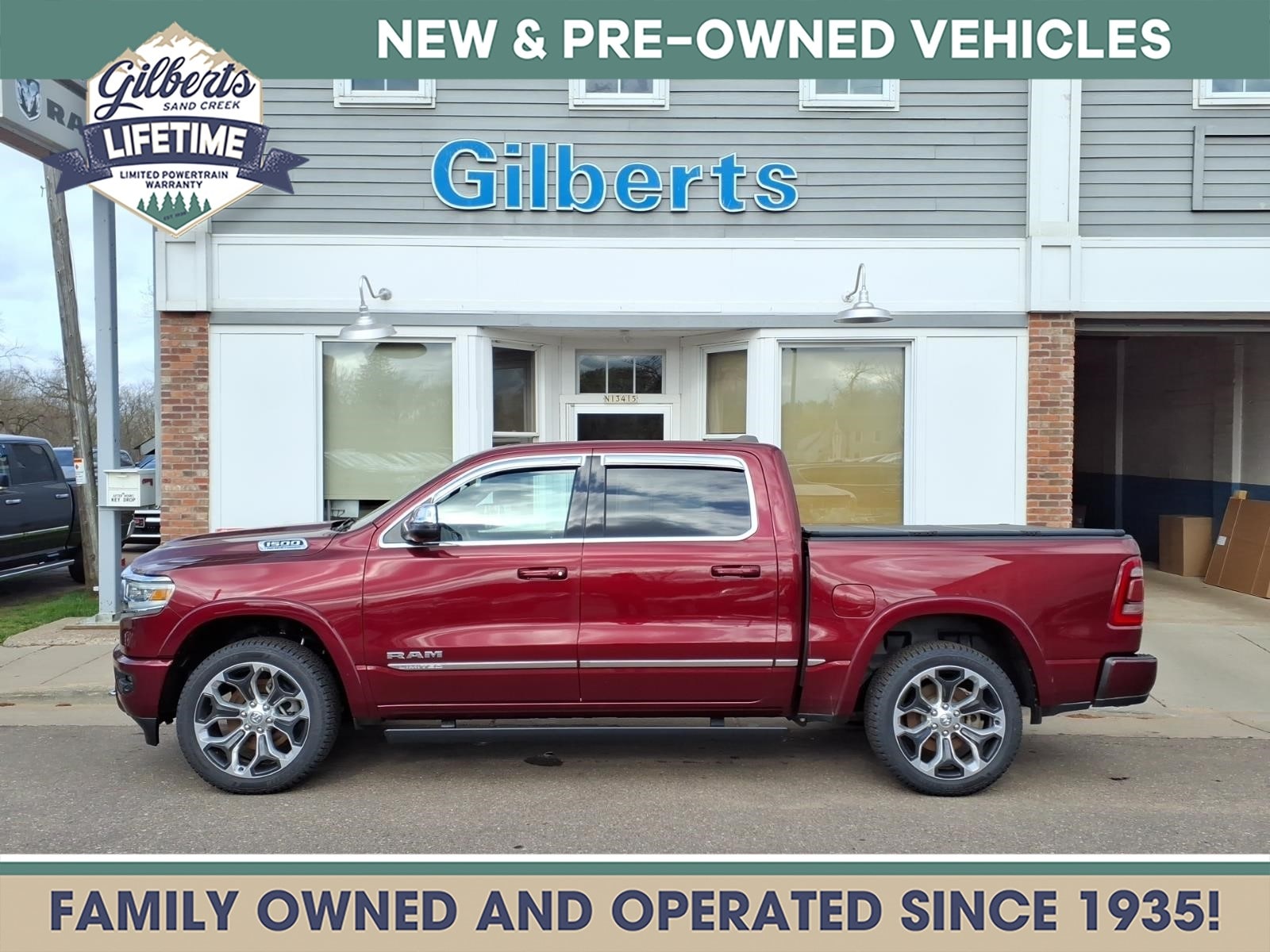 2023 RAM 1500 Limited 4x4 Crew Cab 5'7's photo