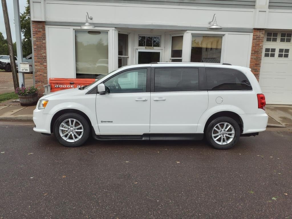 2020 Dodge Grand Caravan SXT Mini-Van 