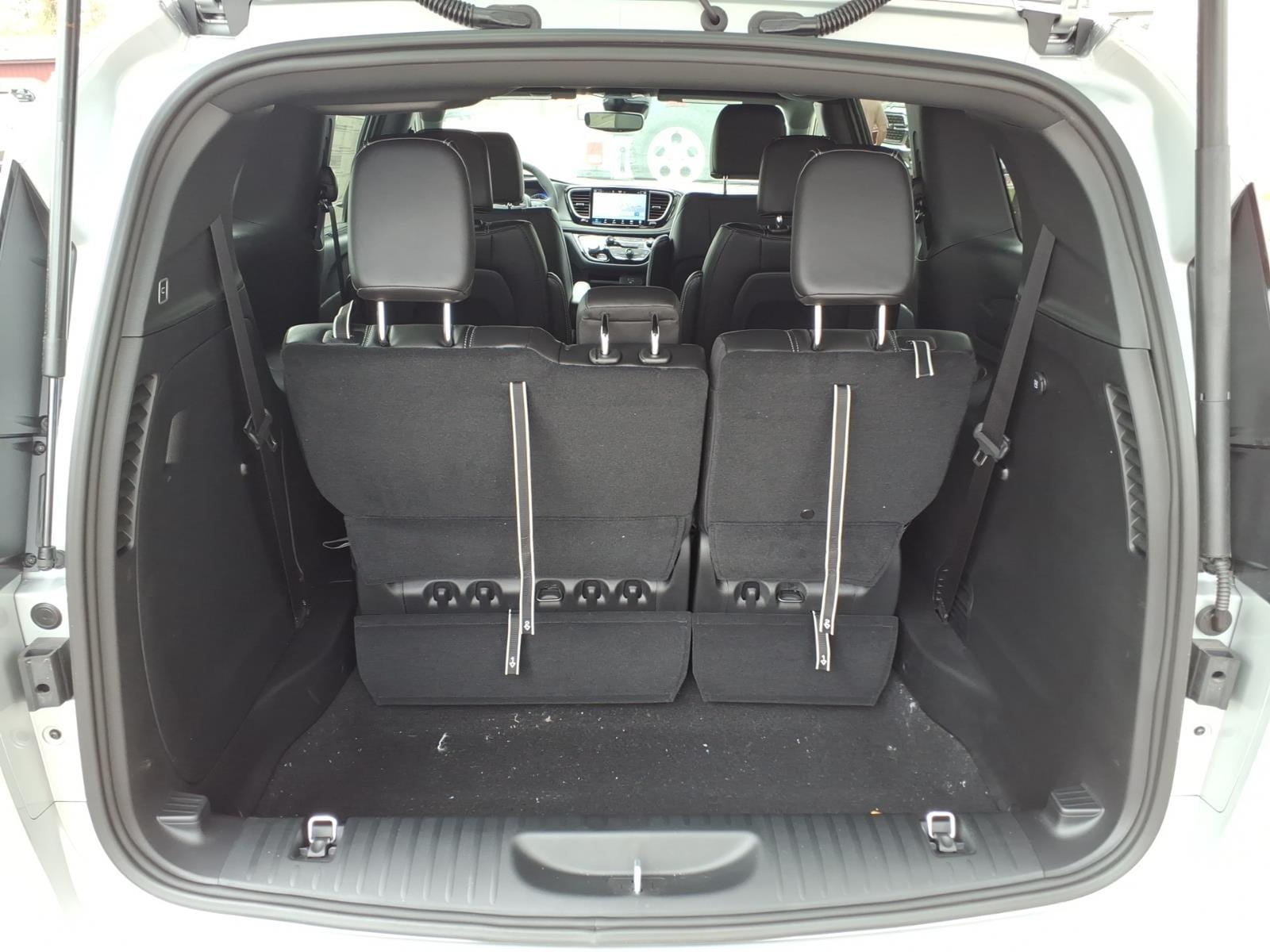 2026 Chrysler Pacifica Select - Photo 9