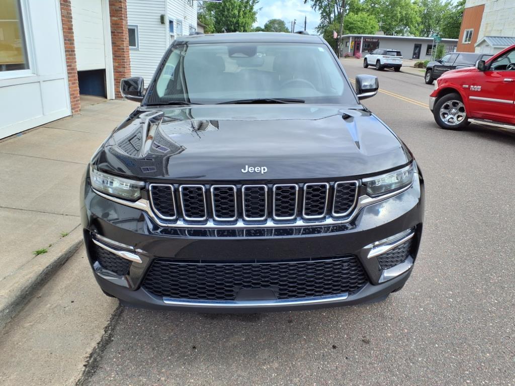 2023 Jeep Grand Cherokee Limited photo 2