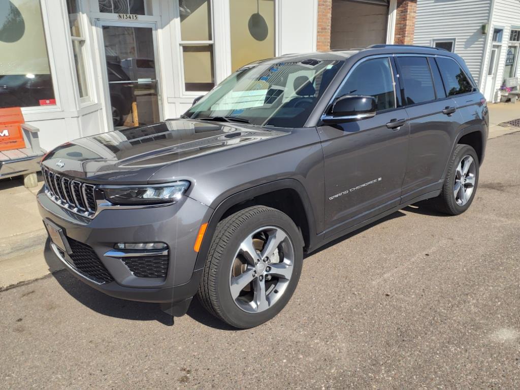 Used 2023 Jeep Grand Cherokee Limited with VIN 1C4RJHBG8PC620133 for sale in Sand Creek, WI