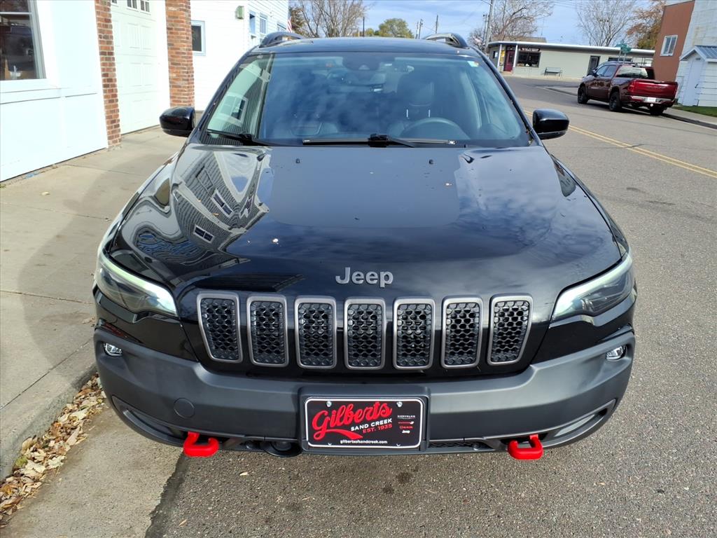 2022 Jeep Cherokee Trailhawk photo 2