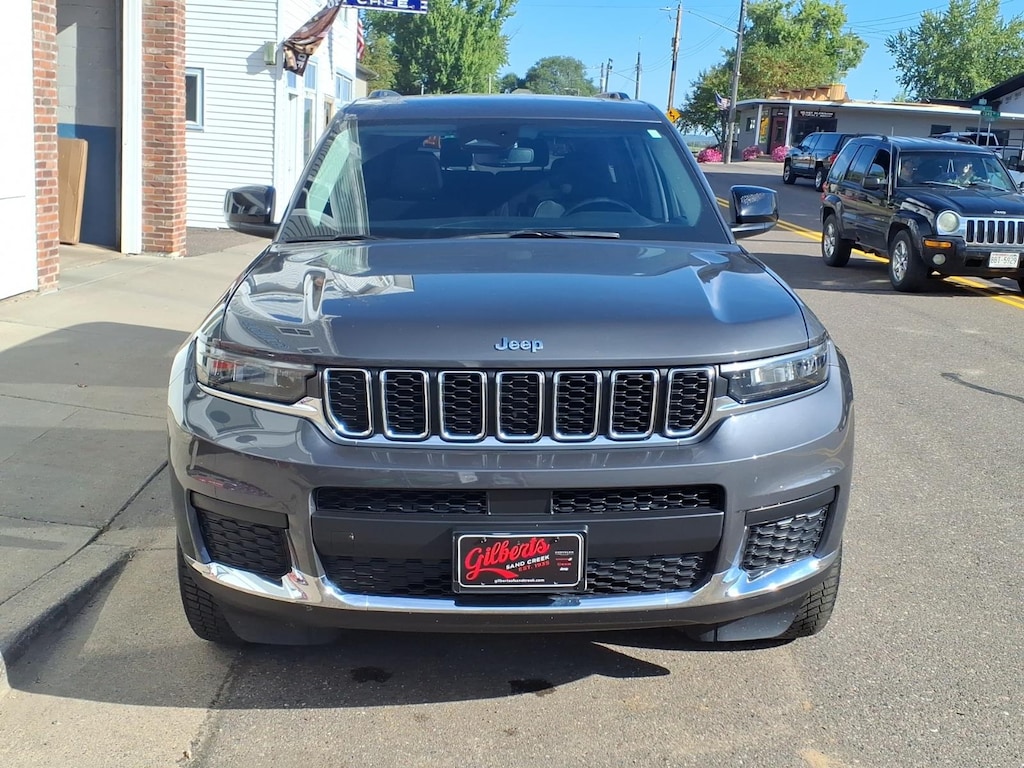 Used 2022 Jeep Grand Cherokee L Laredo SUV
