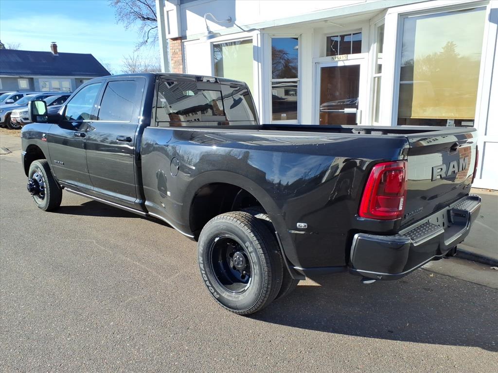 2026 Ram 3500 Laramie photo 4