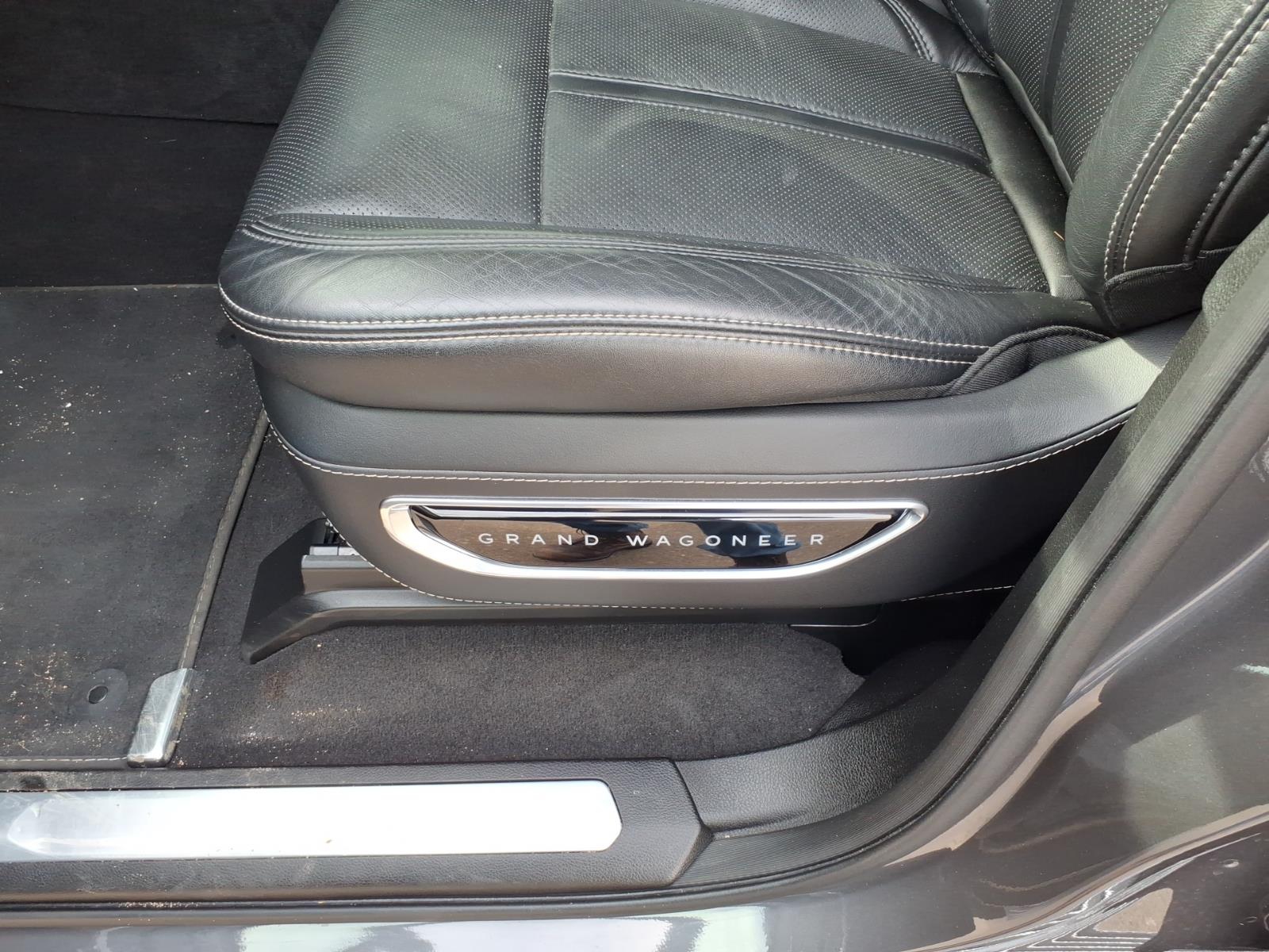 2024 Jeep Grand Wagoneer L Series I - Photo 18