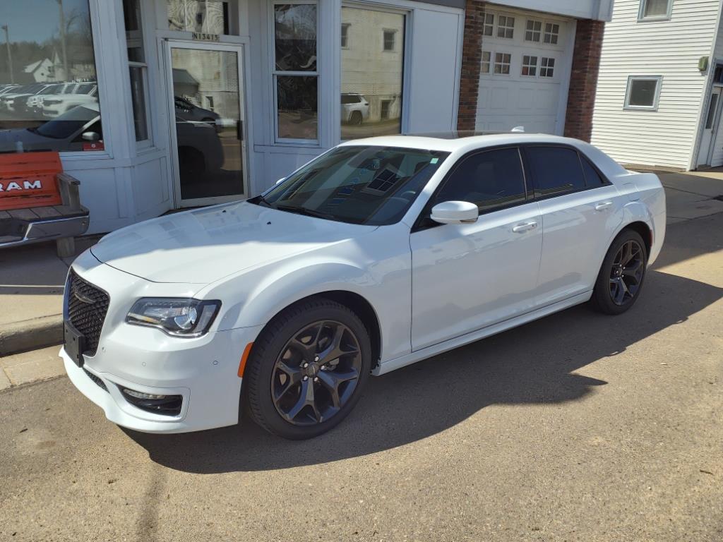 Used 2021 Chrysler 300 Touring with VIN 2C3CCAAG9MH671954 for sale in Sand Creek, WI