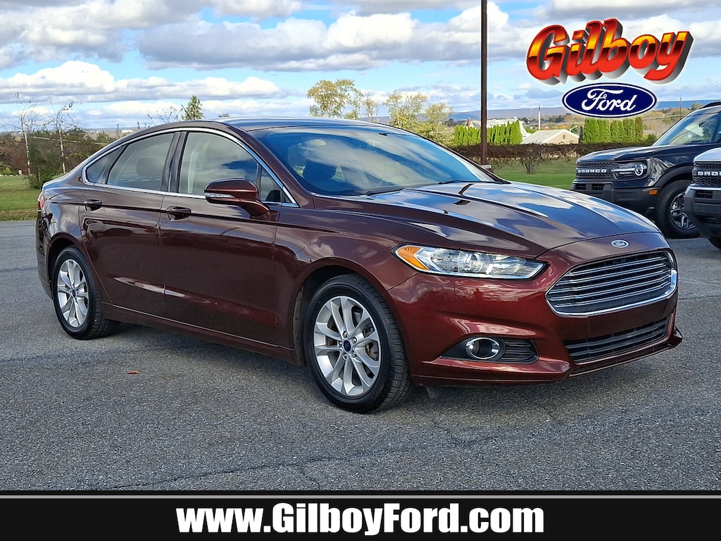Used 2015 Ford Fusion SE Sedan