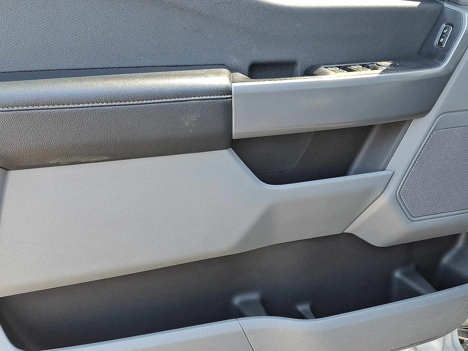 2023 Ford F-150 XLT - Photo 12