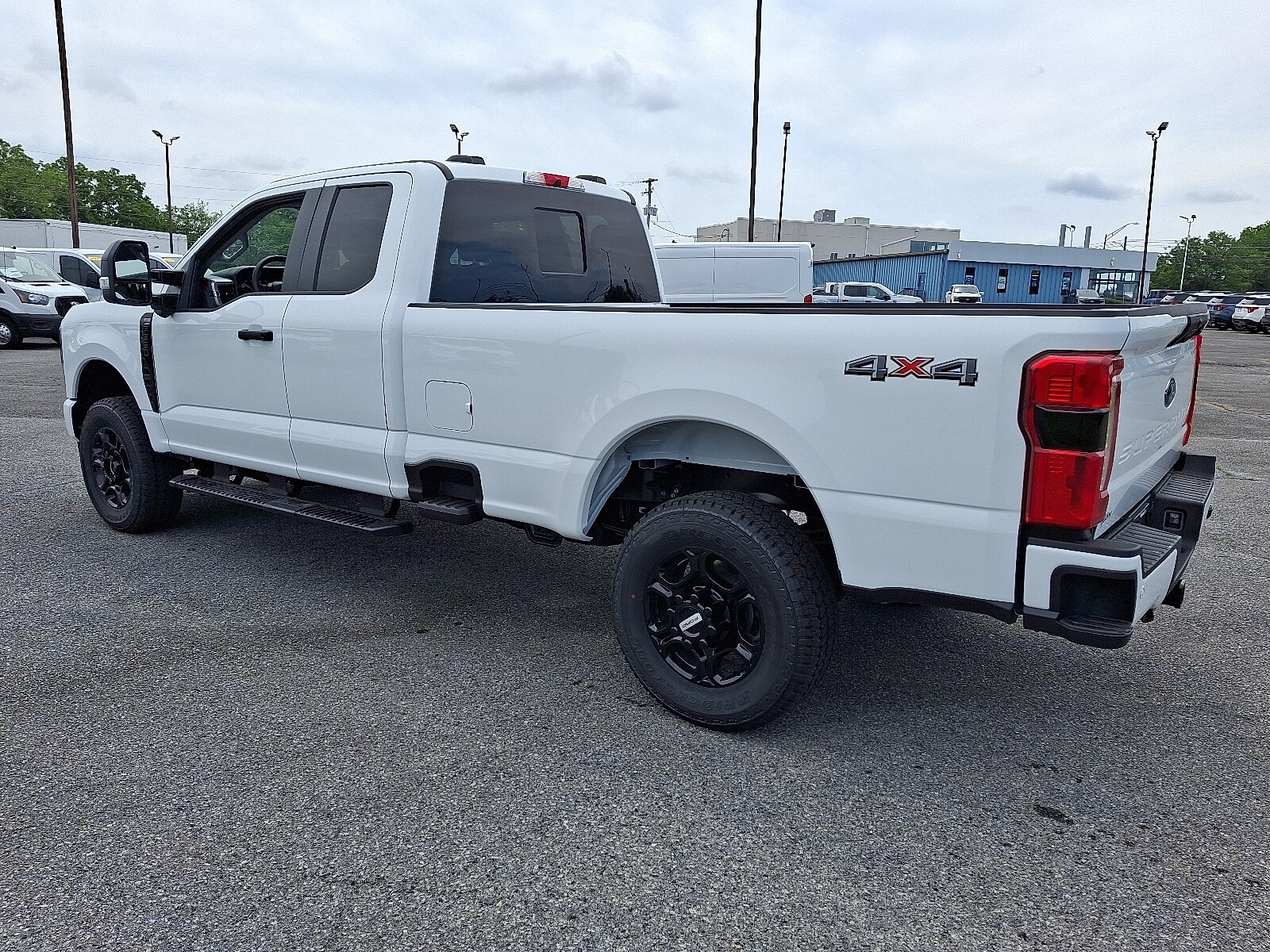 2025 Ford F-350 XL photo 3