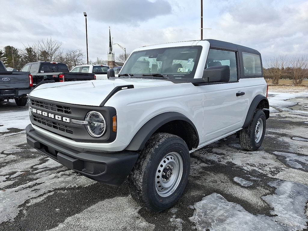 New 2025 Ford Bronco Base SUV