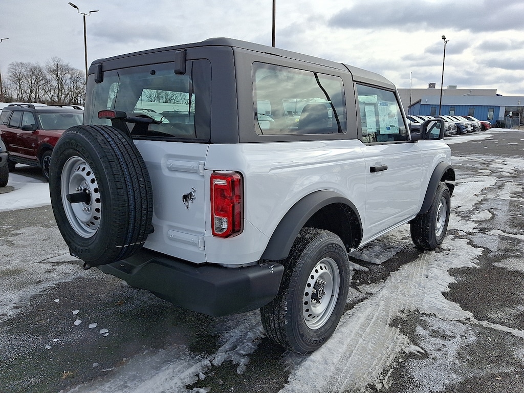 New 2025 Ford Bronco Base SUV