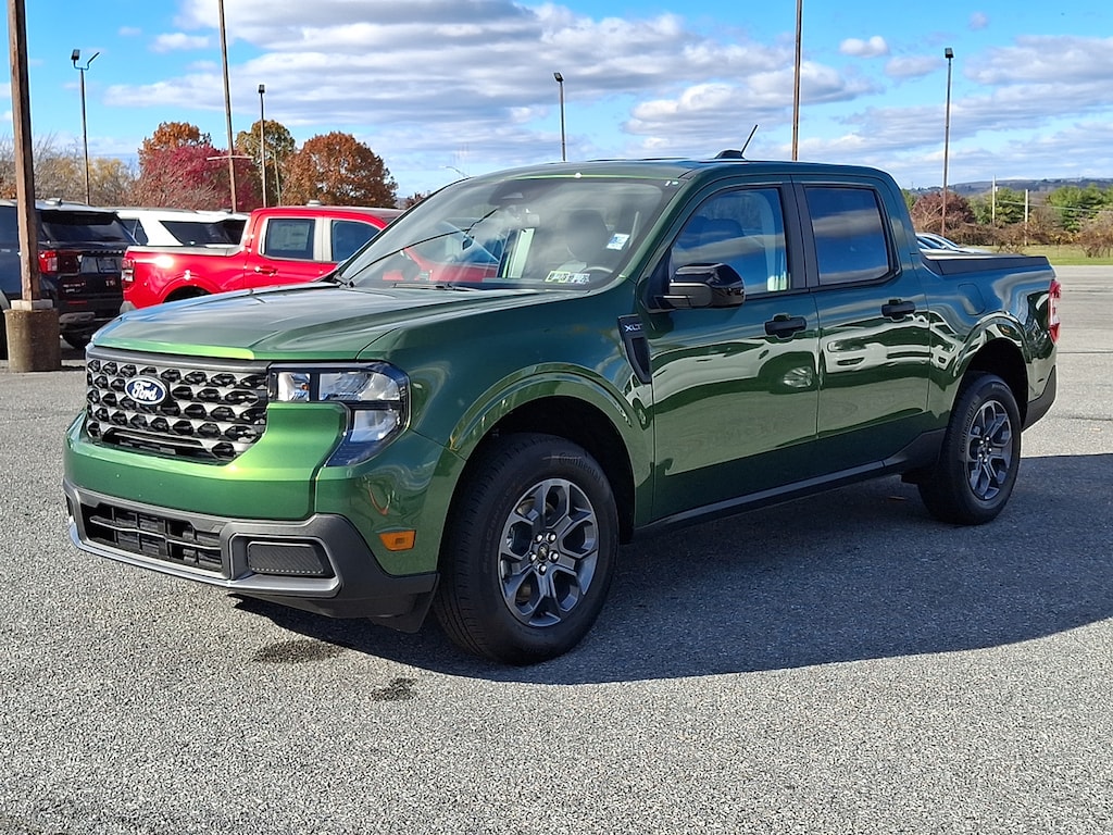 New 2025 Ford Maverick XLT TRUCK