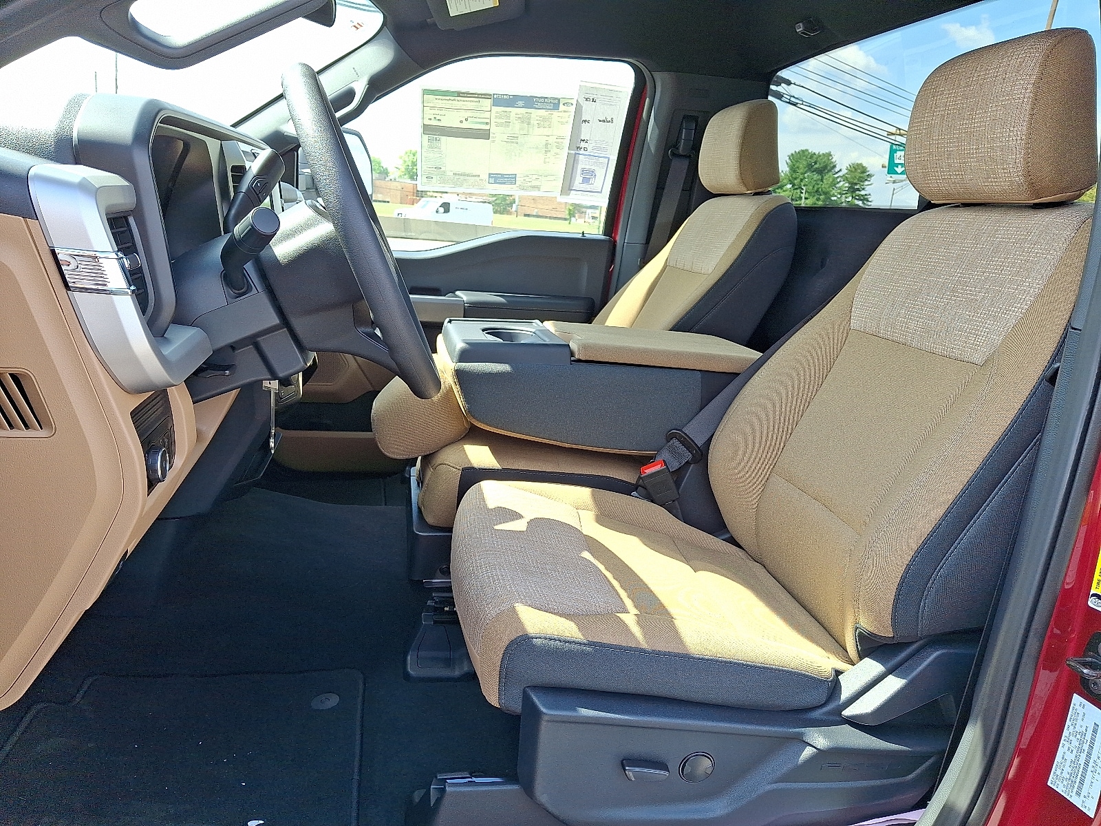 2025 Ford F-250 Super Duty XLT - Photo 9