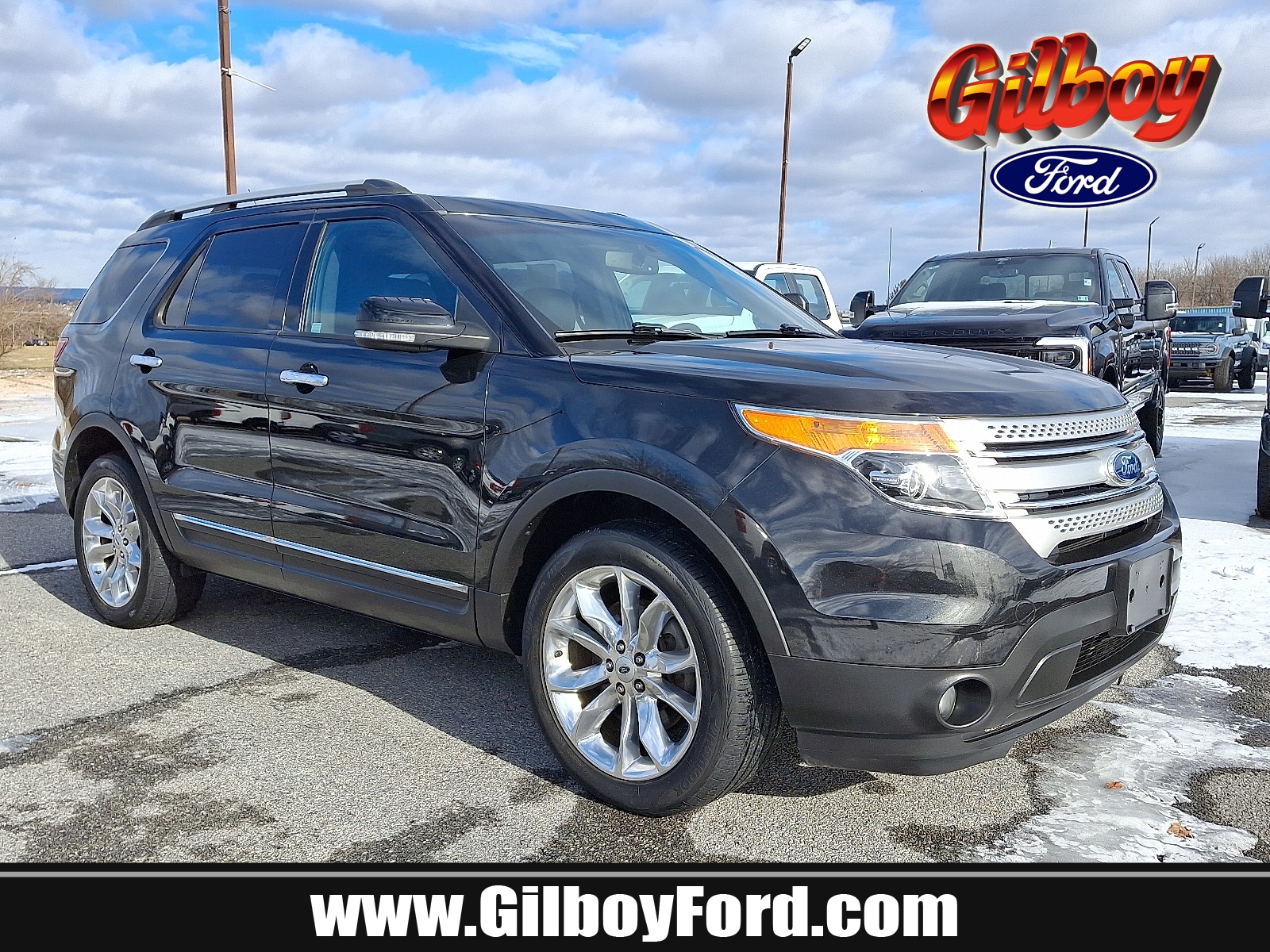 2015 Ford Explorer XLT's photo