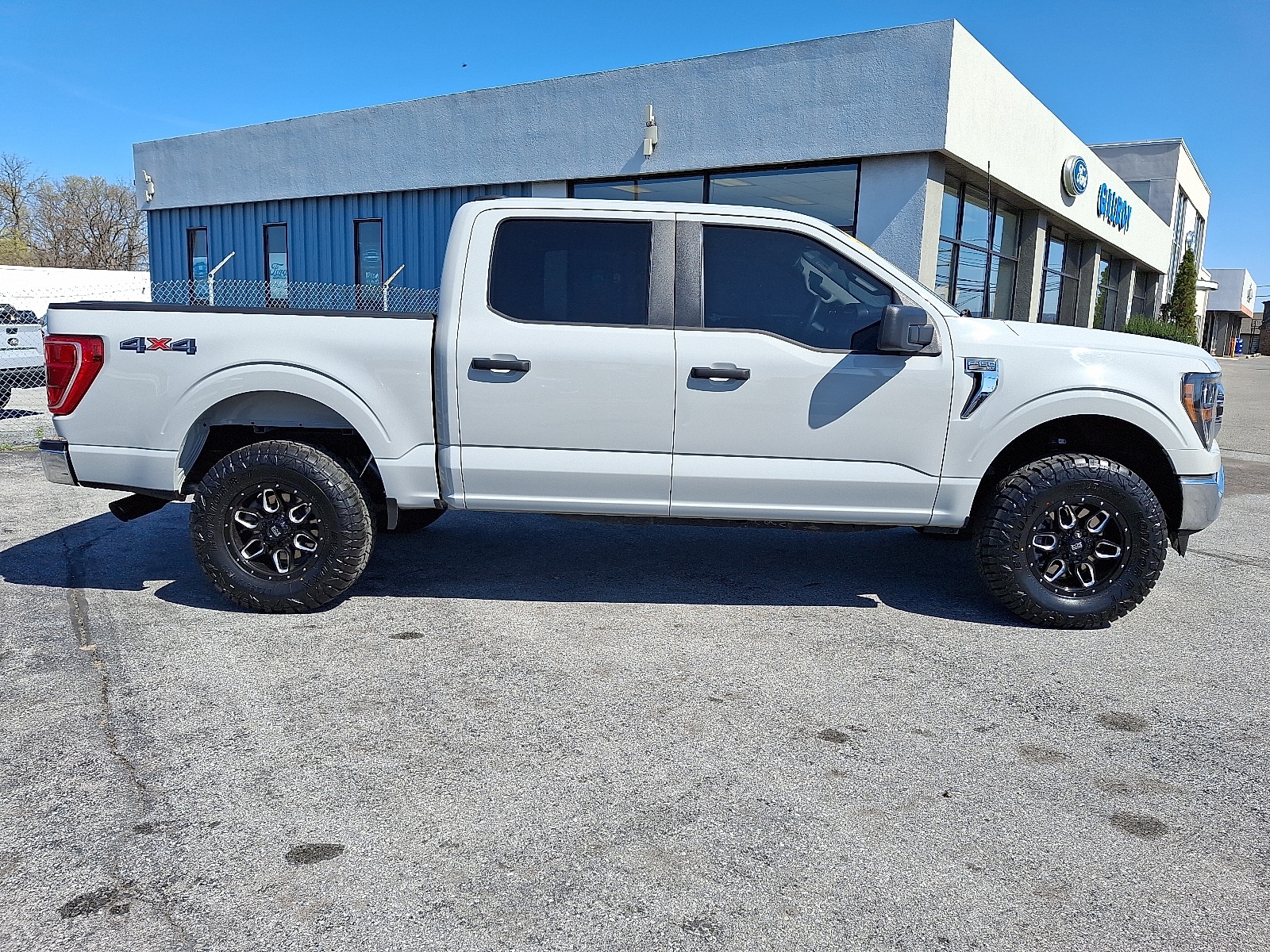 2023 Ford F-150 XLT - Photo 7