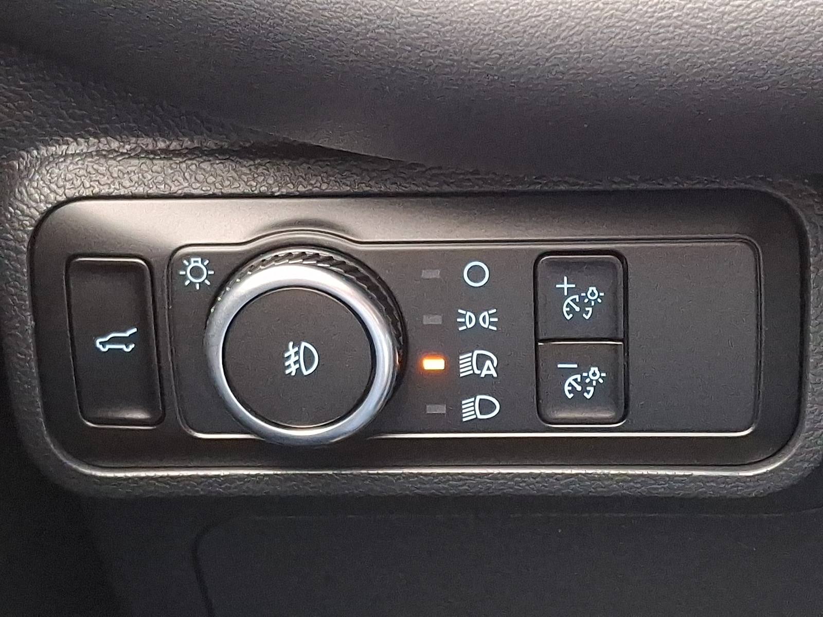 2026 Ford Explorer ST - Photo 17