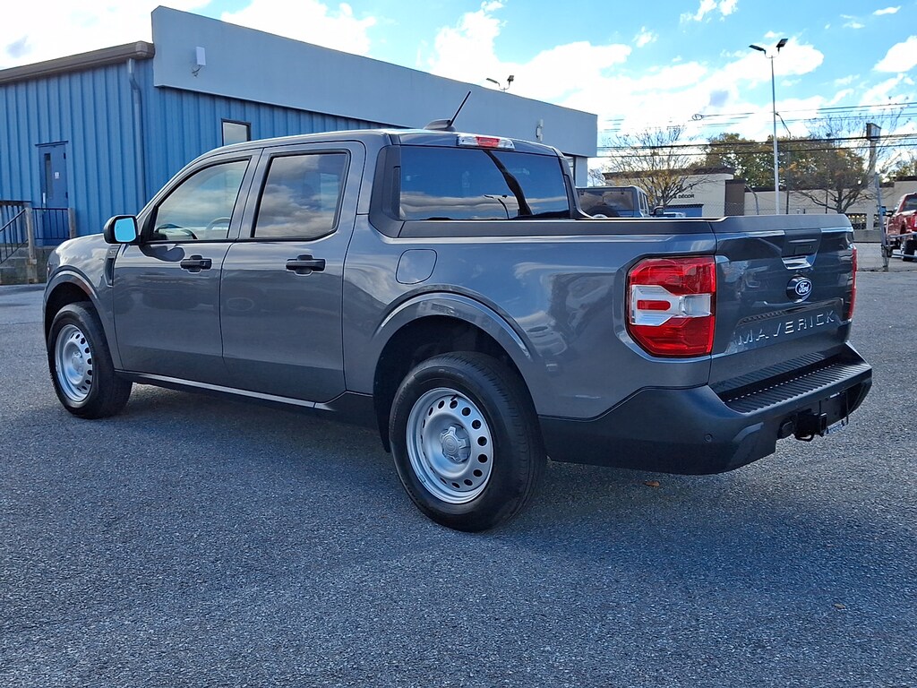 New 2025 Ford Maverick XL TRUCK