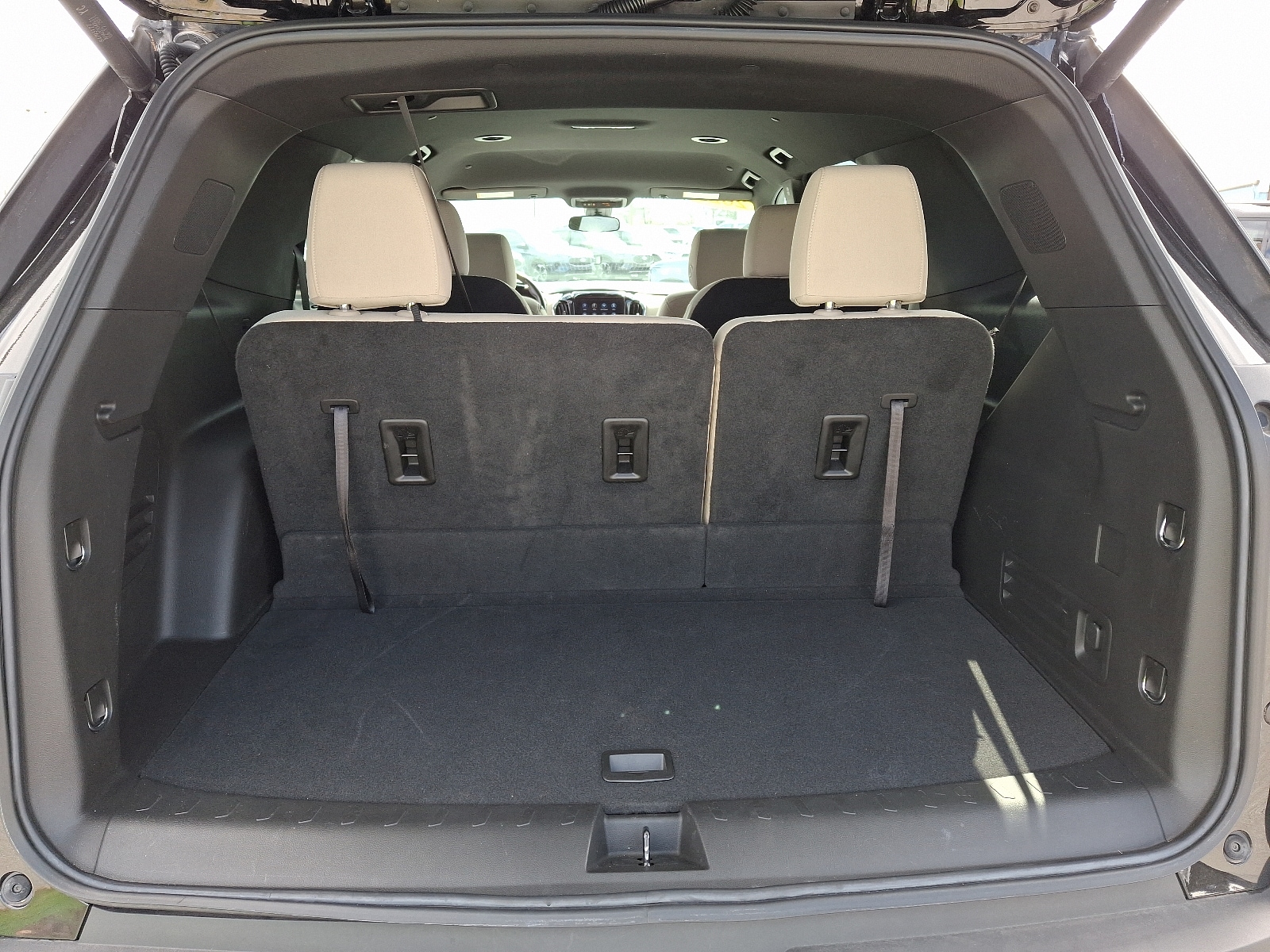 2022 Chevrolet Traverse 1LT - Photo 28