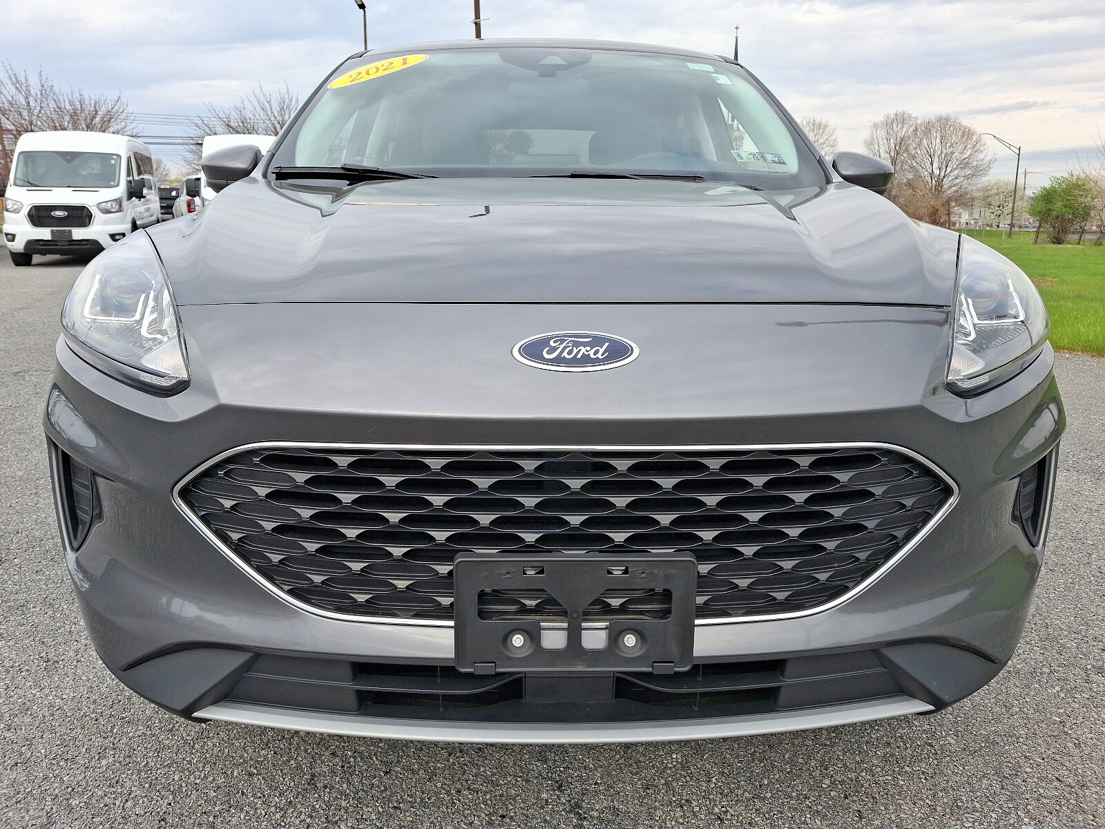 2021 Ford Escape SE Sport photo 2