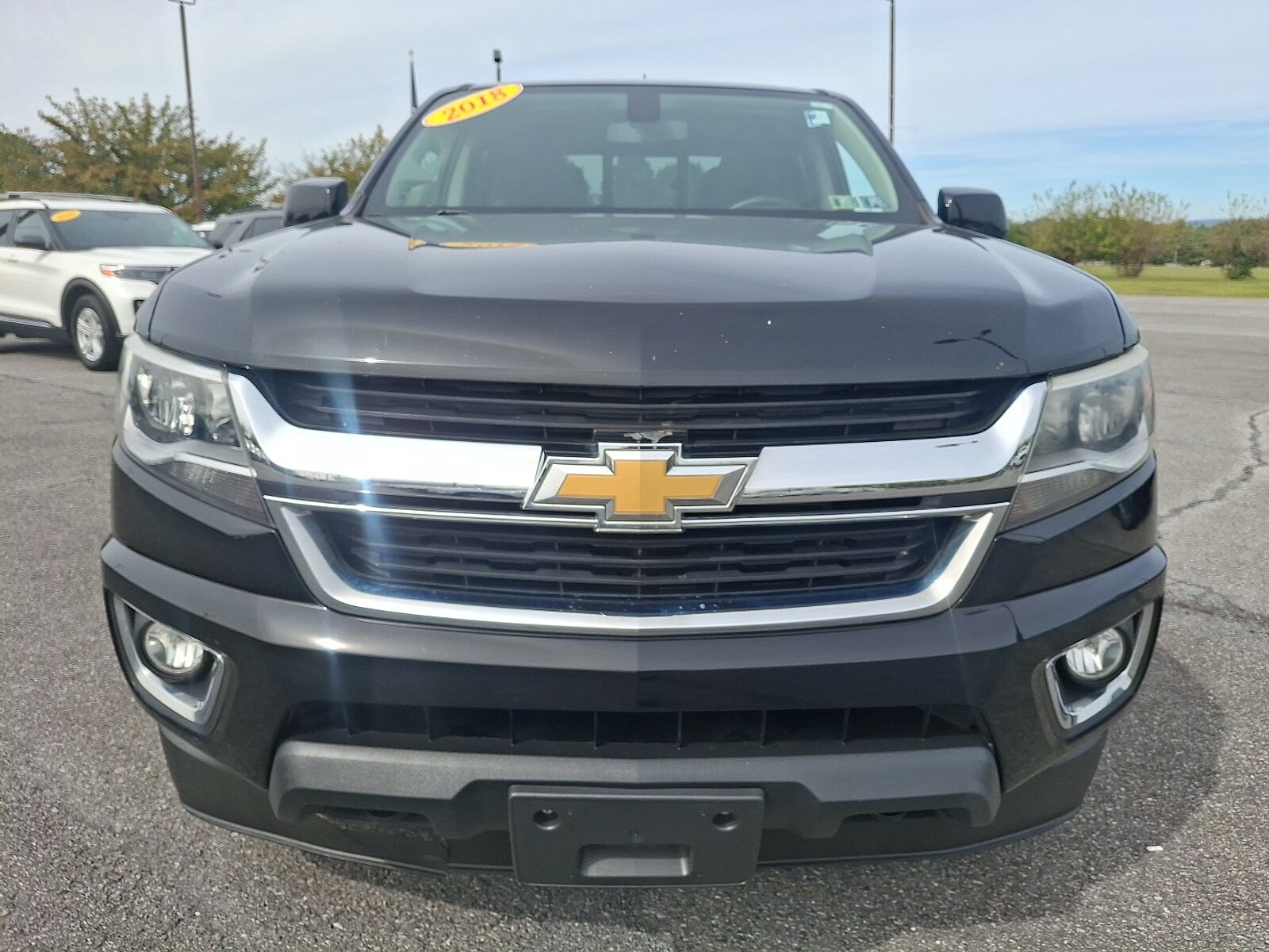 2018 Chevrolet Colorado LT photo 2
