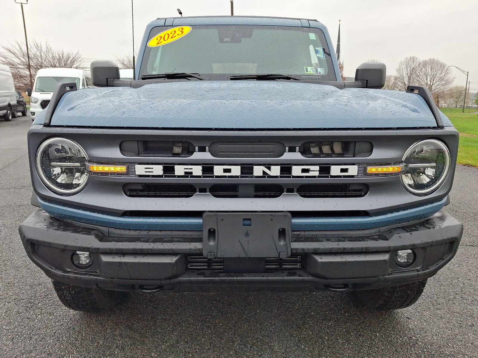 2023 Ford Bronco Big Bend photo 2