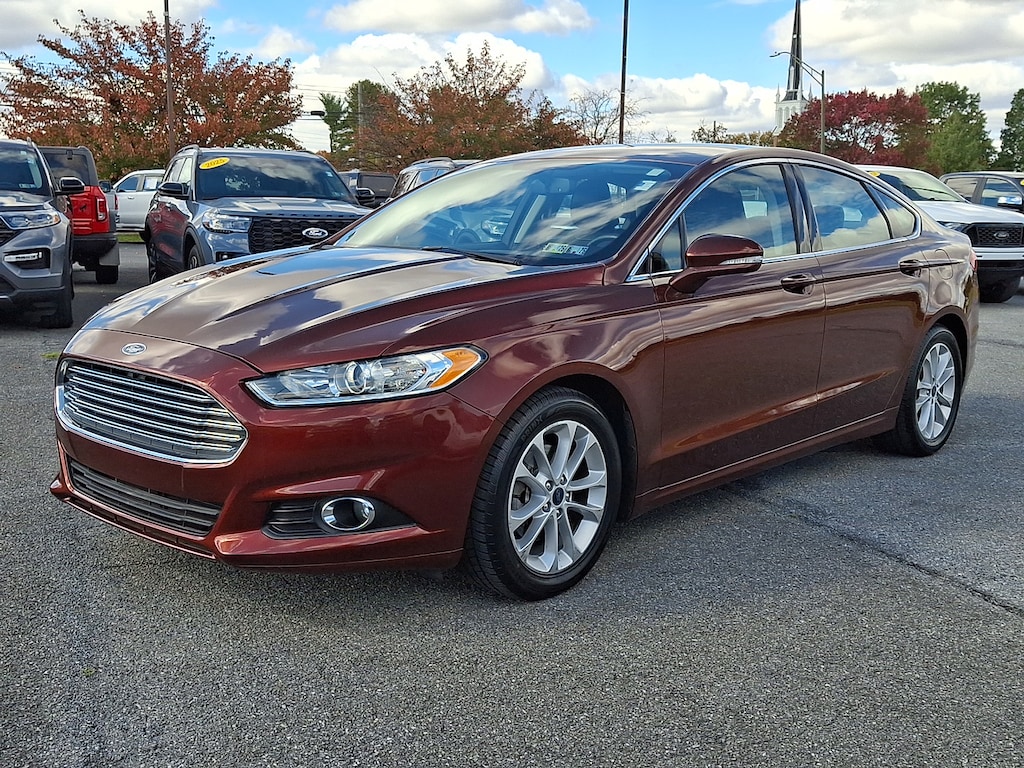 Used 2015 Ford Fusion SE Sedan