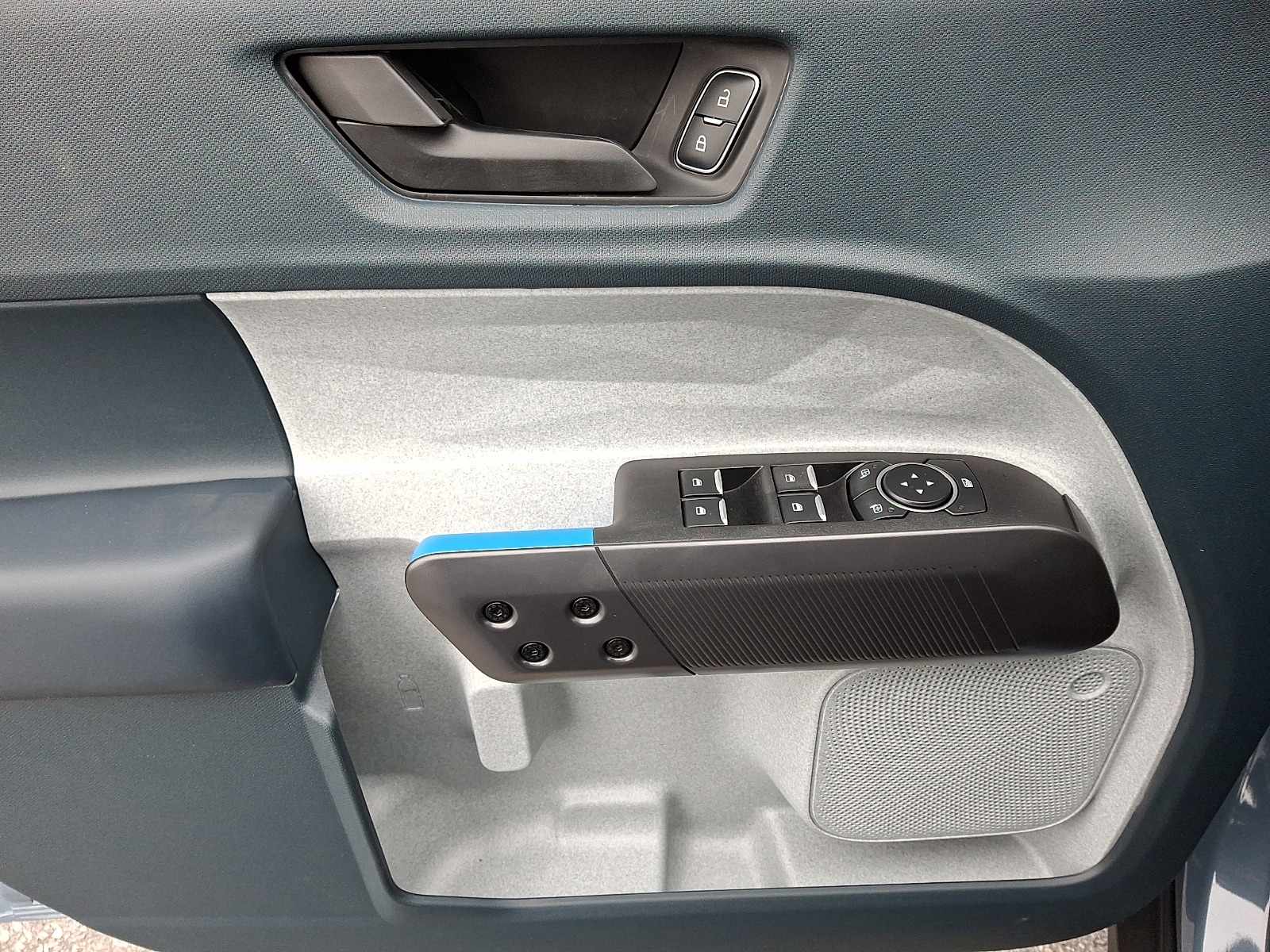 2025 Ford Maverick XLT - Photo 7
