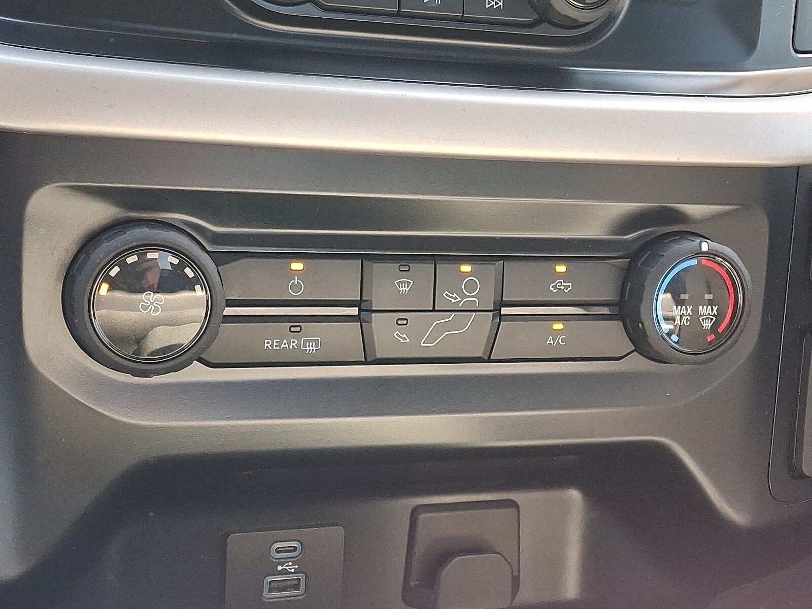 2023 Ford F-150 XLT - Photo 14