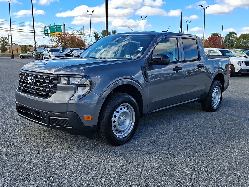 New 2025 Ford Maverick XL TRUCK