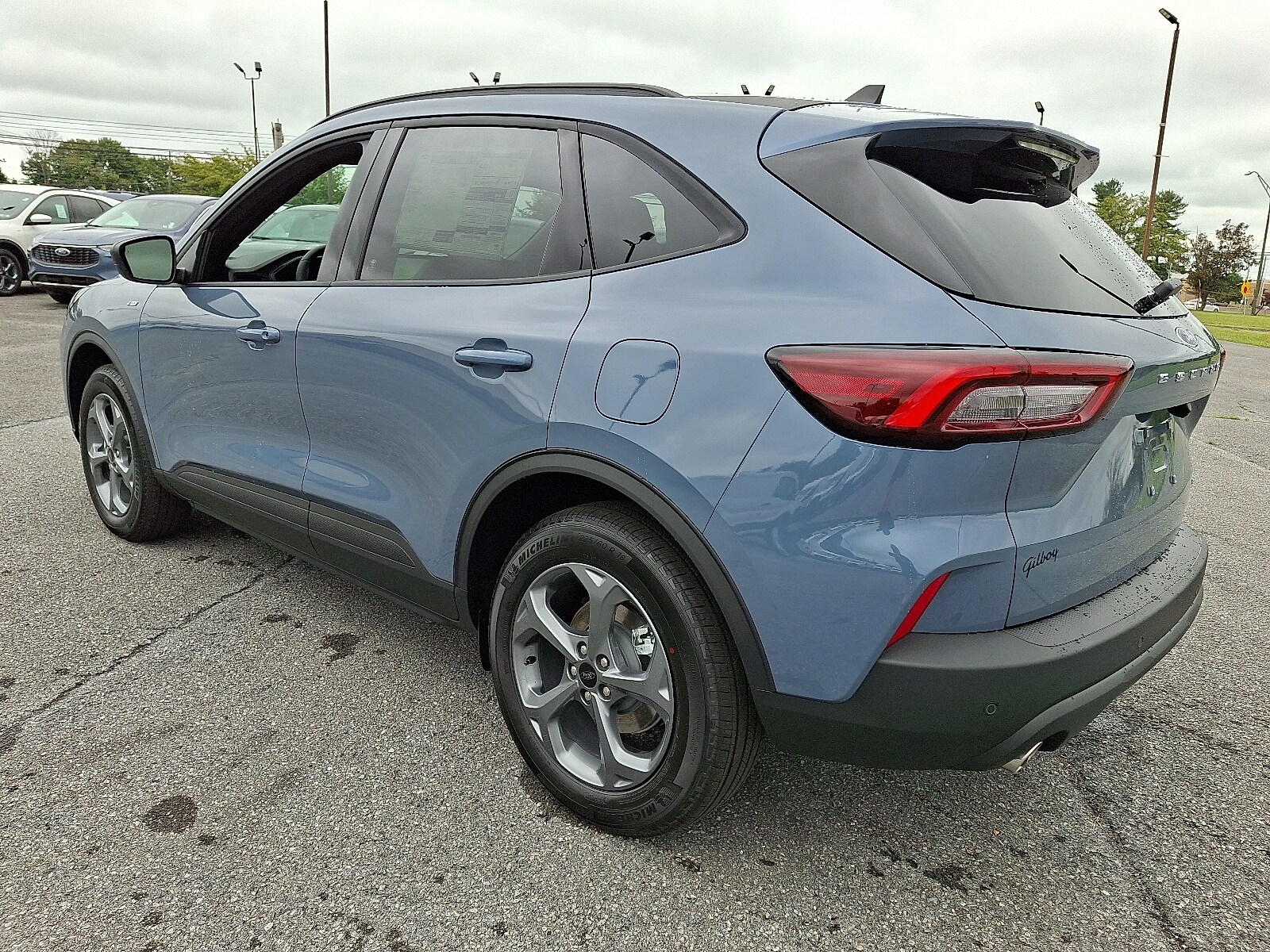 2025 Ford Escape ST-Line photo 3