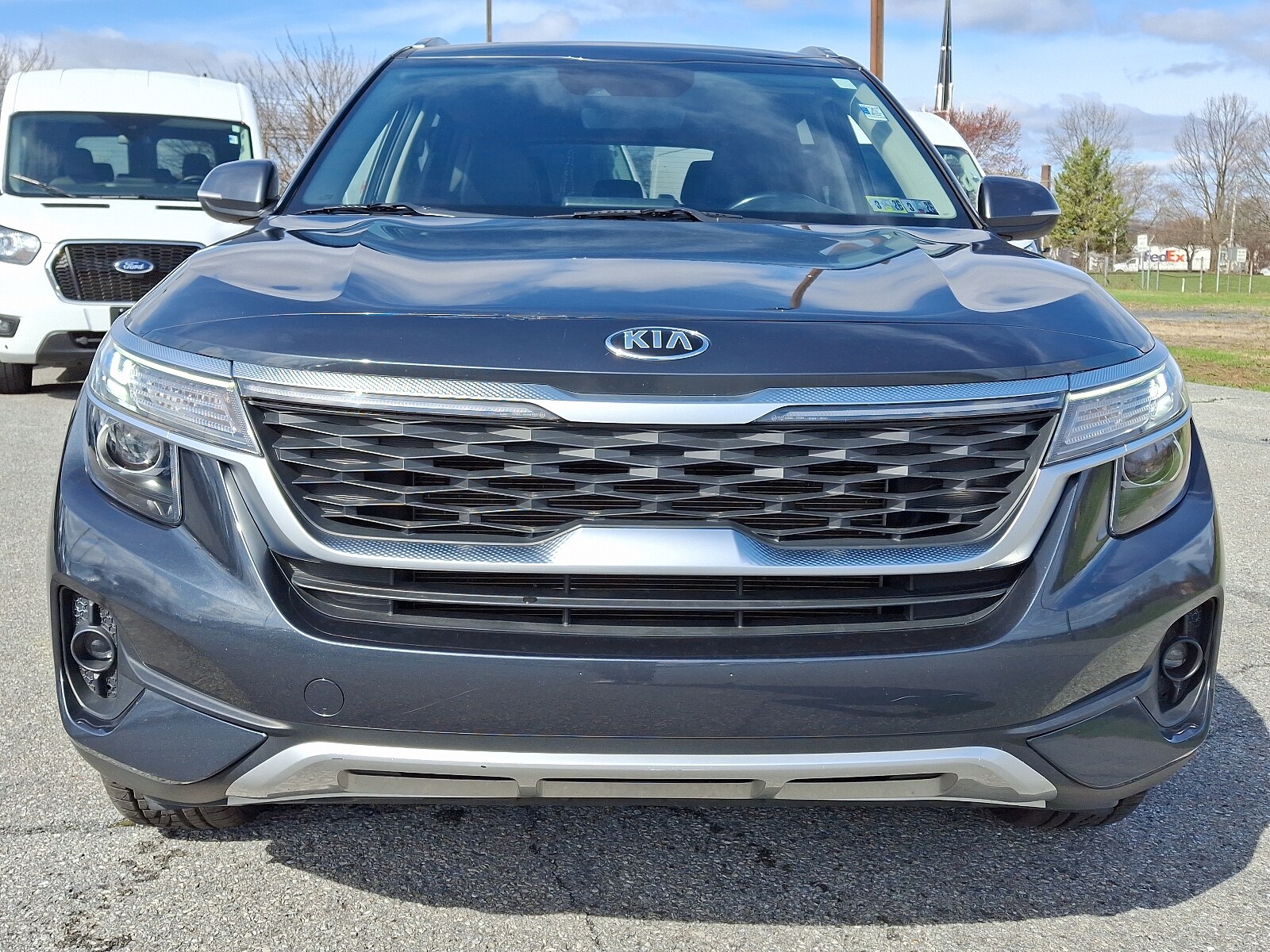 2021 Kia Seltos S photo 2
