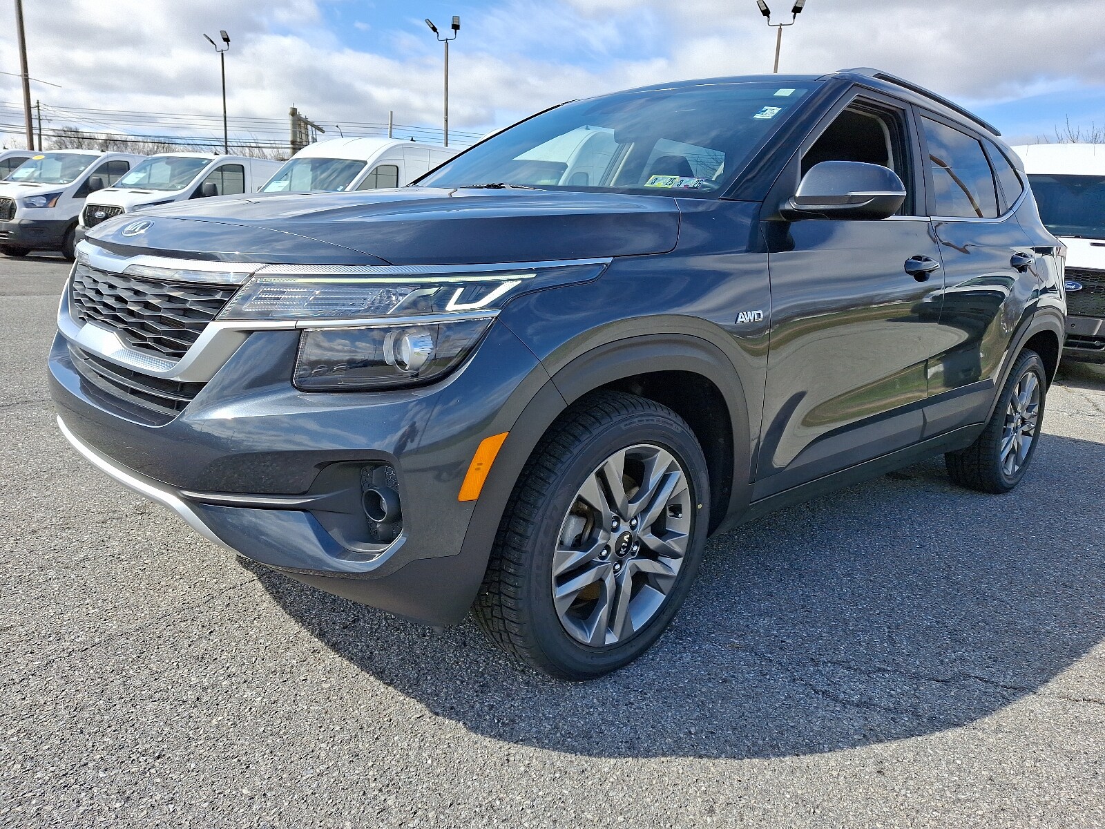 2021 Kia Seltos S photo 3
