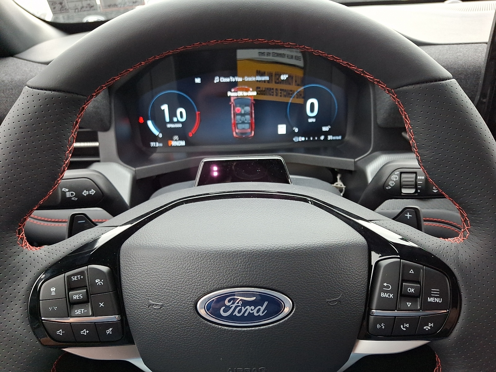 2026 Ford Explorer ST - Photo 14