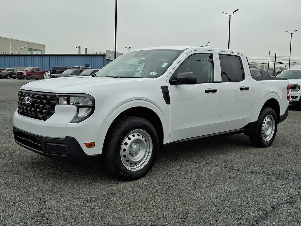 New 2025 Ford Maverick XL TRUCK
