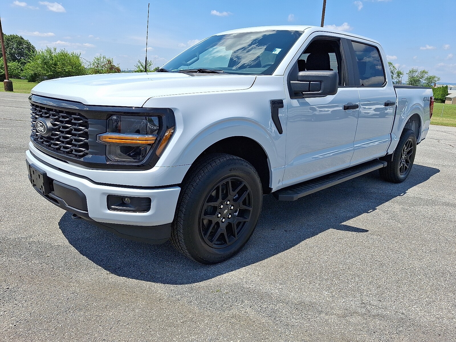 2025 Ford F-150 STX photo 2