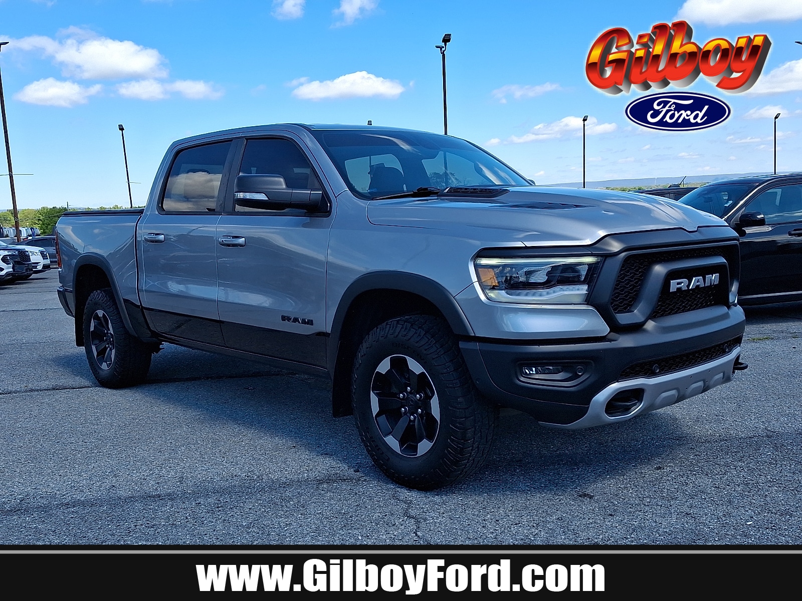 2019 RAM 1500 Rebel 4x4 Crew Cab 5'7's photo