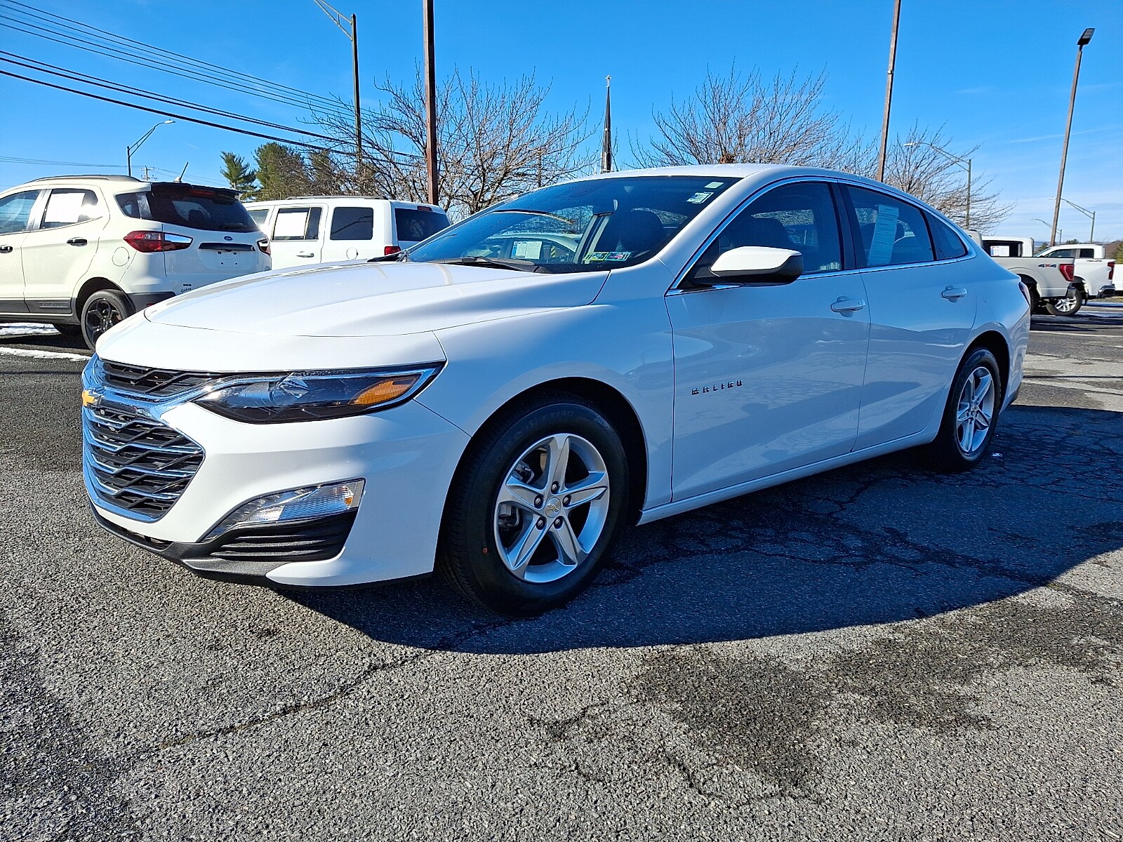 2024 Chevrolet Malibu 1LT photo 3